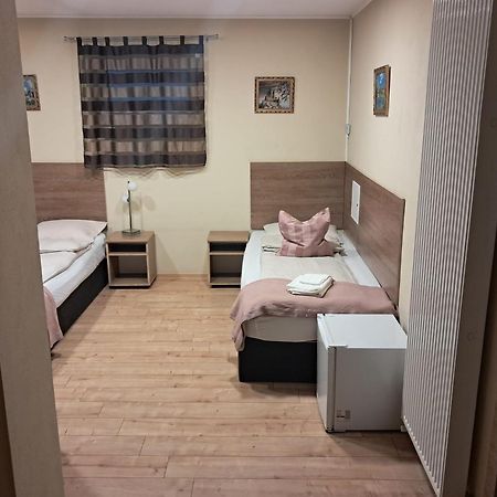 Pensiunea Cupidon Tîrgu Secuiesc Exteriör bild
